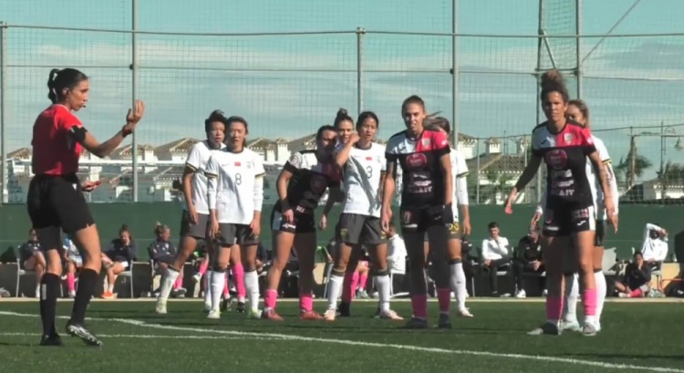  唐佳麗梅開二度、邵子欽破門，中國女足3-2擊敗Alhama俱樂部女足