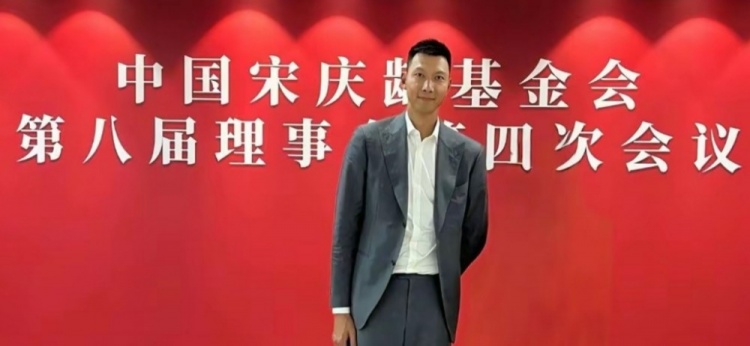  時隔5個月首次公開露面！大河報：易建聯(lián)關(guān)聯(lián)公司成被執(zhí)行人