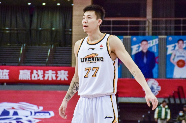  還得再調整！張鎮(zhèn)麟復出8中1拿到2分8助出現(xiàn)6失誤 正負值-34最低
