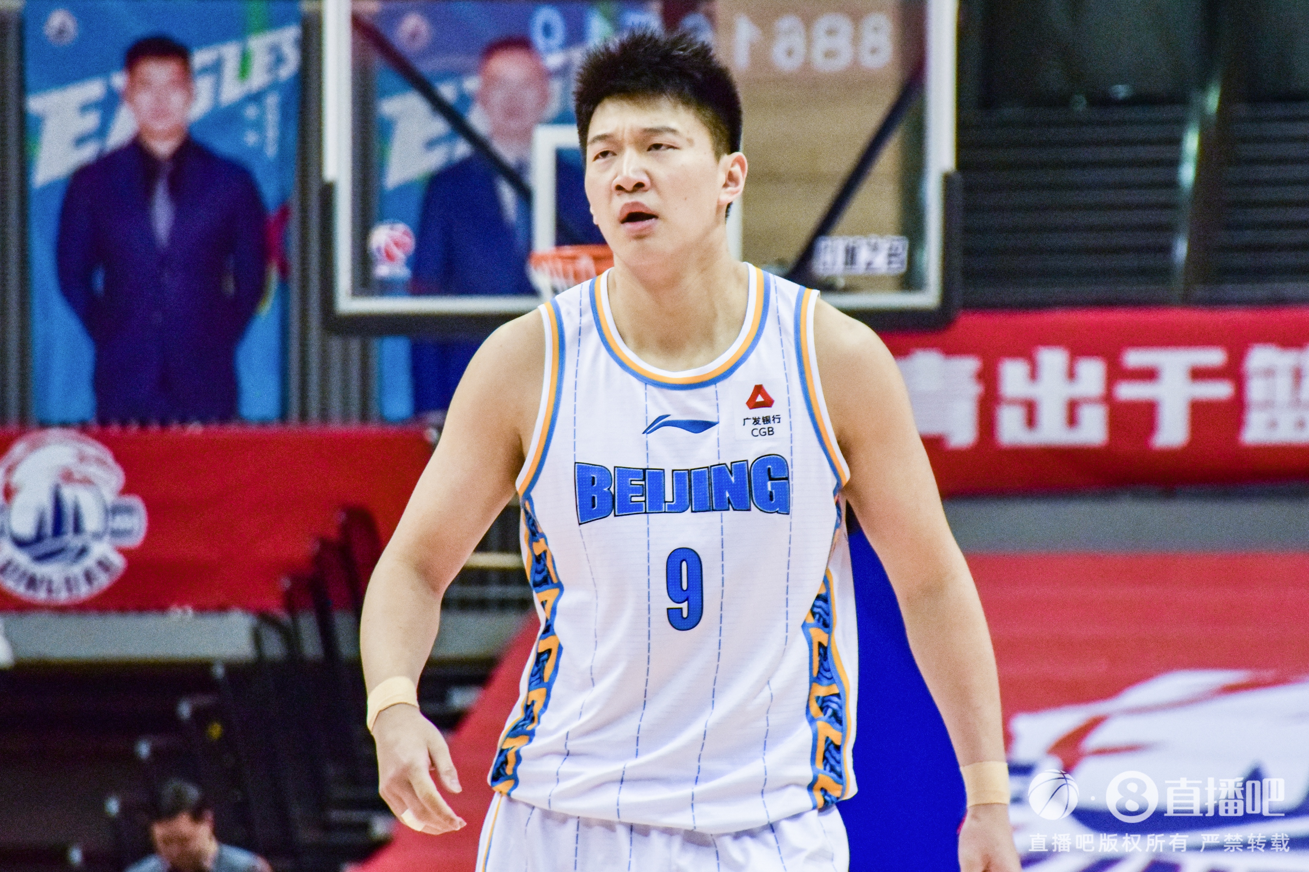  打得可以！雷蒙8中3拿10分2板1助1斷&次節(jié)單節(jié)8分 正負值+19
