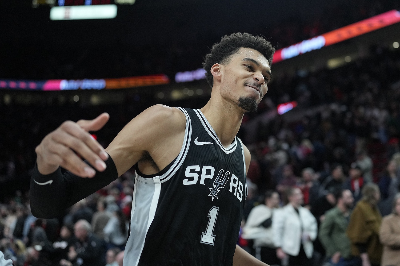  下一個NBA超級巨星？文班亞馬：身高 技術與人格魅力的完美結合