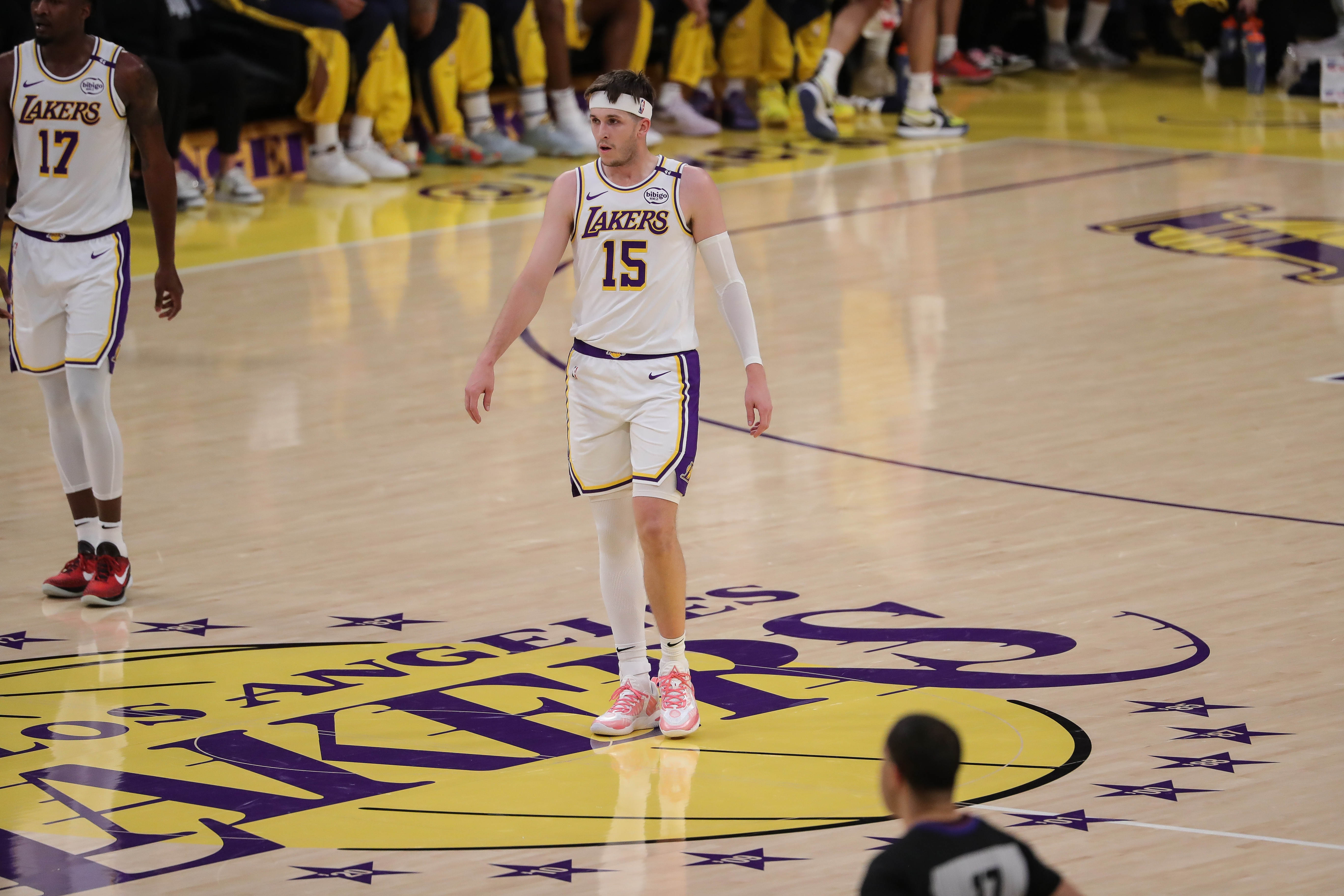  昨天驅(qū)逐憋著火呢！里夫斯21中9砍下32分7助 罰球13中12