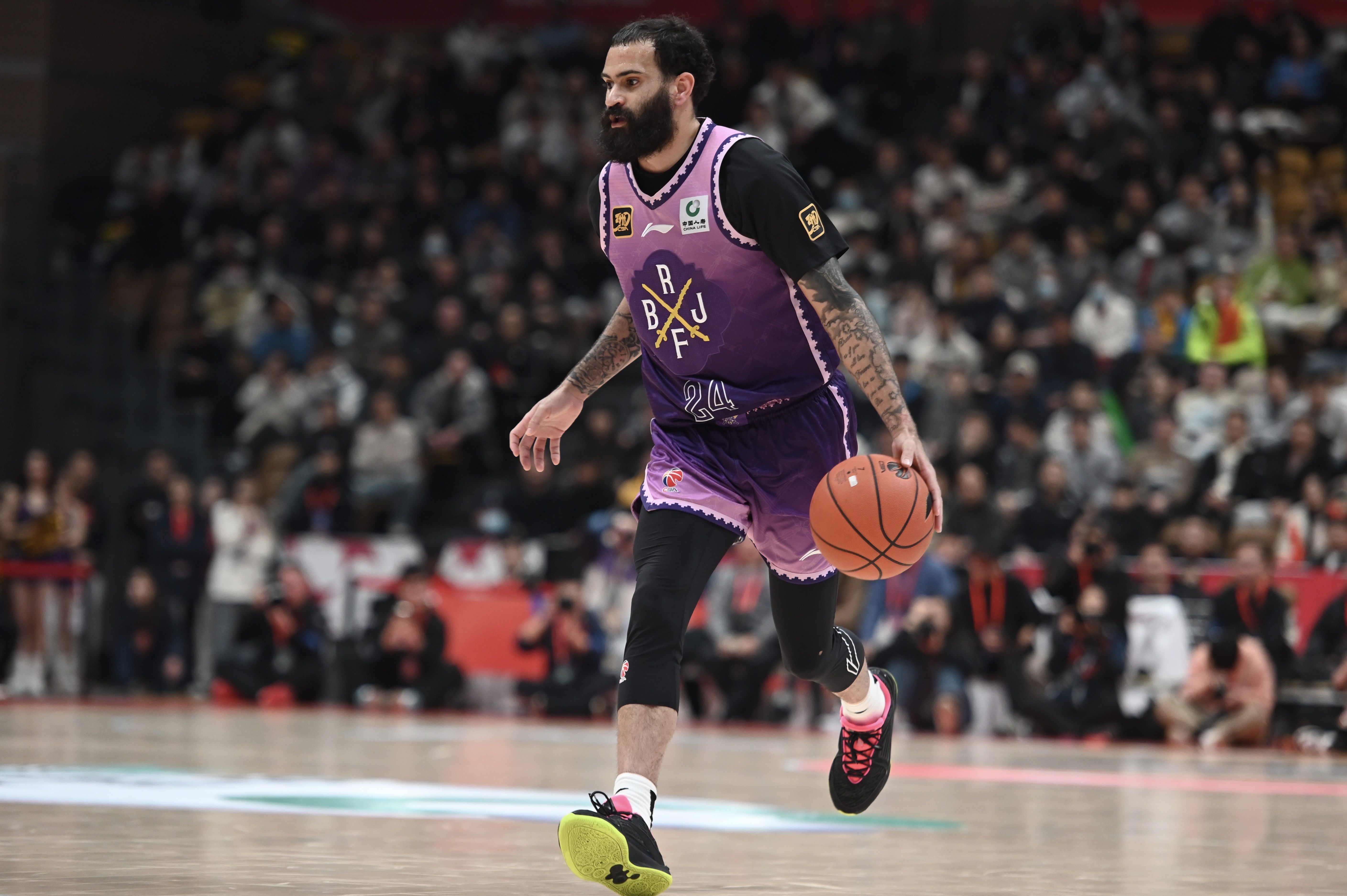  加時接連扔進三分！里勒28投17中怒轟全隊最高46分 另有8板8助