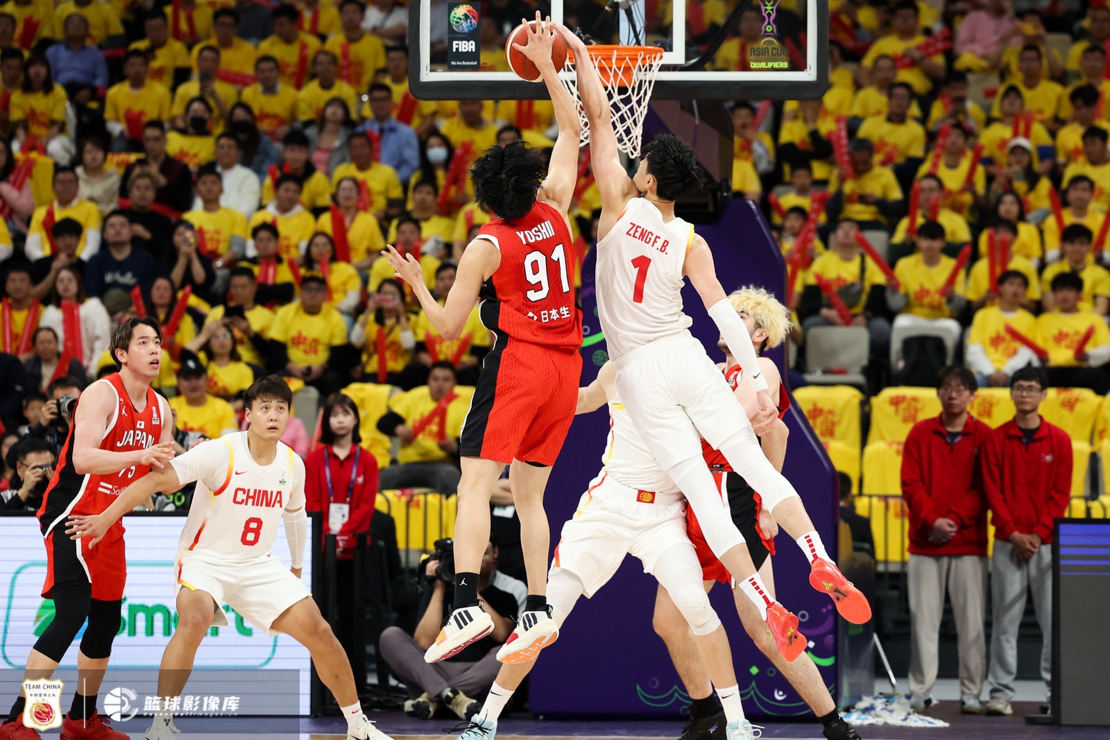  中國男籃內外開花 曾凡博攻防一體在線 中國大勝日本42分！
